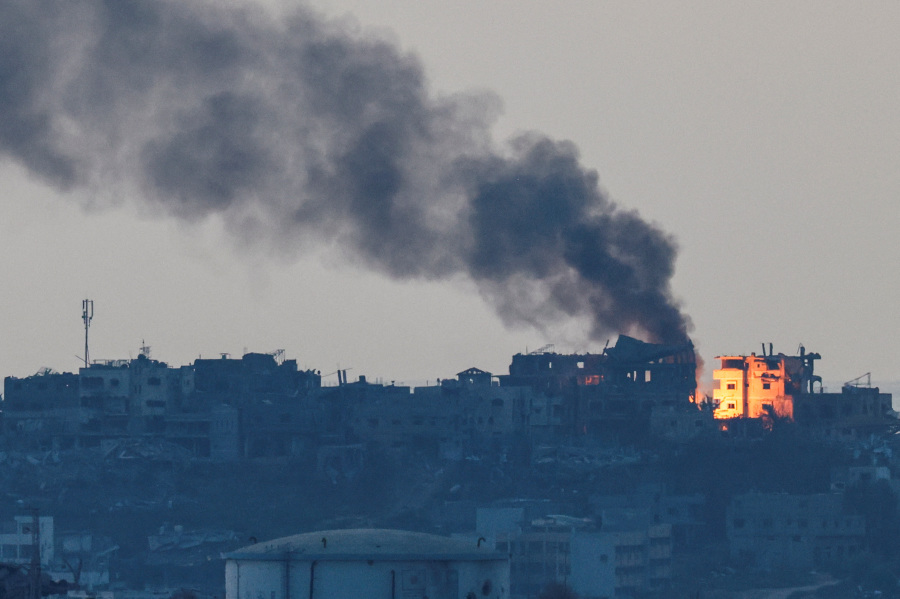 Israeli Tanks Push Deeper Into Jabalia in Northern Gaza, Residents Say