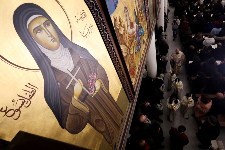 Syrian Christians attend Christmas mass for first time since fall of Assad