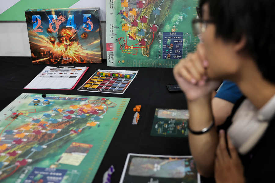 Taiwan board game invites players to imagine Chinese invasion