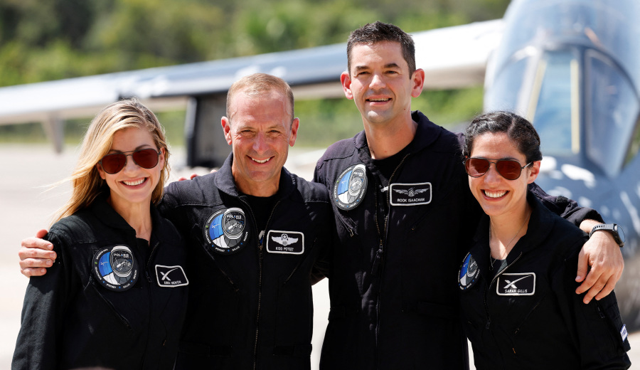 SpaceX-Polaris Crew Poised to Attempt First Private Spacewalk