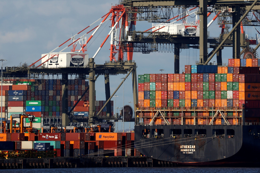 US Import Prices Post Largest Drop in Eight Months in August