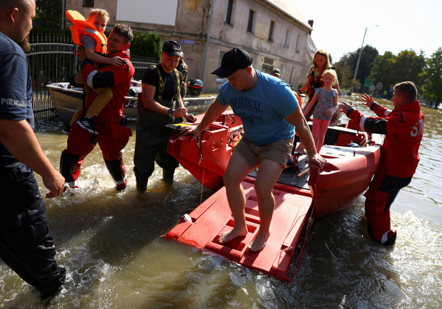 Central European Floods Leave Trail of Devastation; New Areas to Evacuate