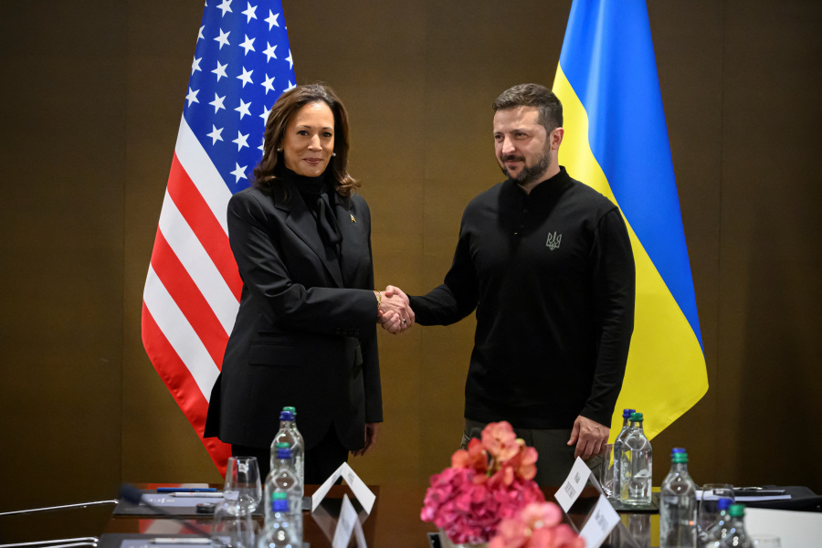 Biden, Harris to Meet Ukraine s Zelenskiy on Sept. 26, White House Says