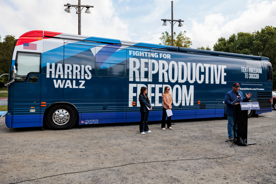 Harris  Abortion Rights Bus Tour Aims for Votes the Big Rallies Don t Reach