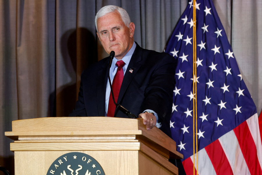 Pence planning to attend Trump s inauguration, New York Times reports