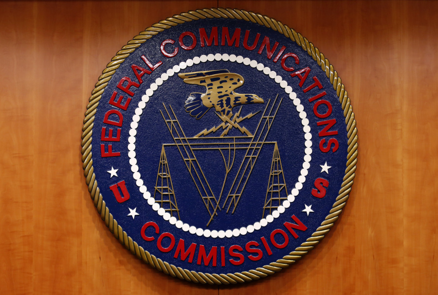 US appeals court blocks Biden administration net neutrality rules