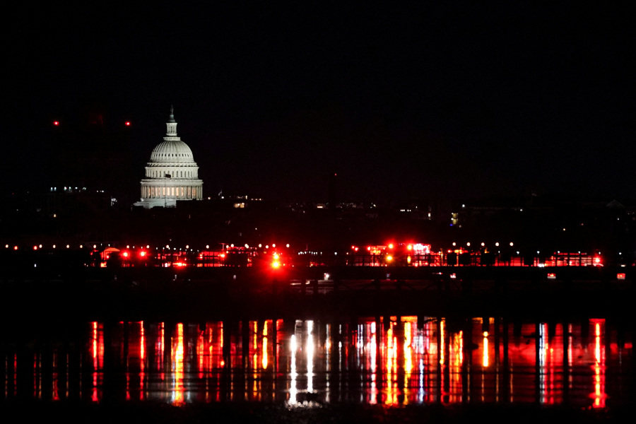 Washington DC airspace challenges highlighted by passenger jet and Army helicopter collision