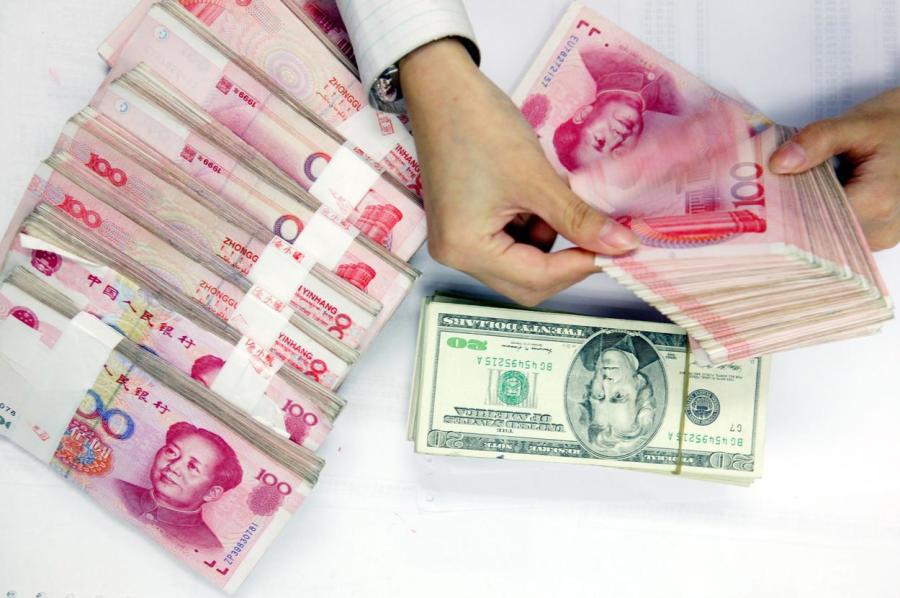 After Holding the 7.3 Mark for Ten Days, the RMB Falls to a One-Year Low