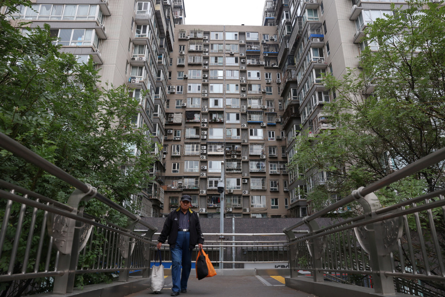 China s residential foreclosures increase in 2024 amid property slump