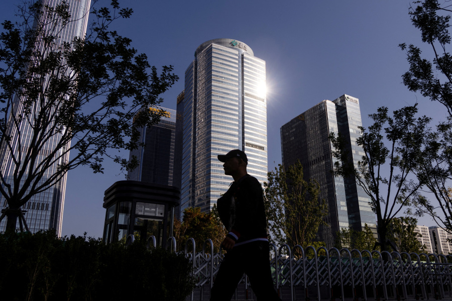 China s Q3 GDP growth slows to lowest in a year, backs calls for more stimulus