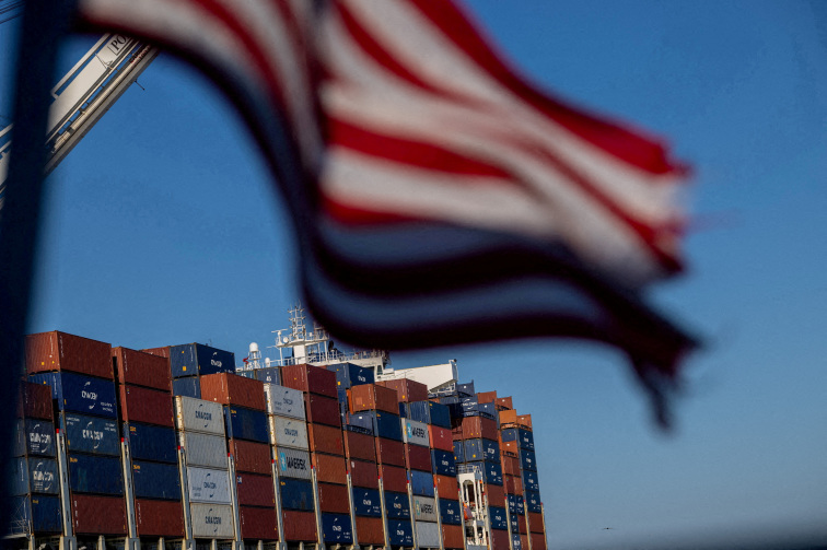 Republican US lawmakers applaud Trump s aggressive China software proposal