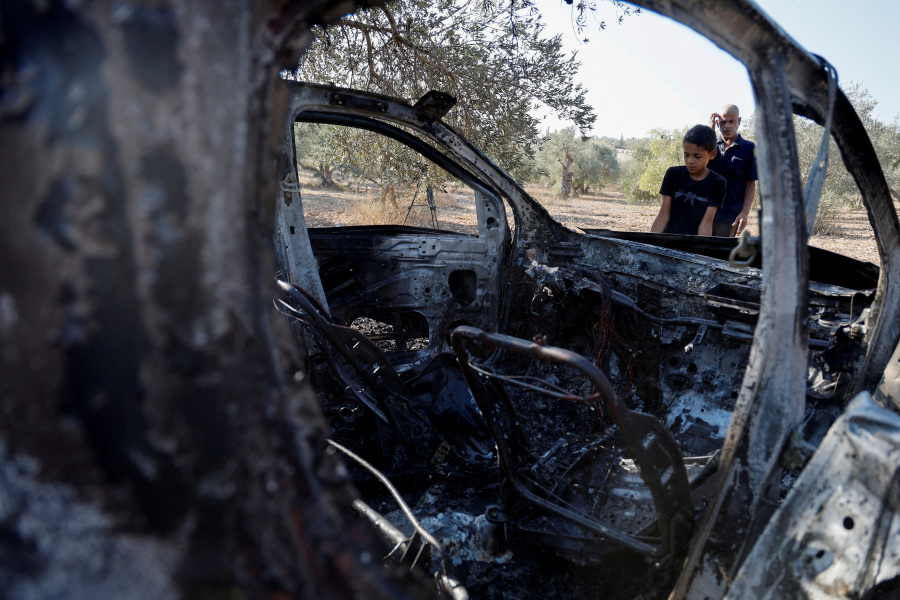 Israeli forces kill three Palestinian militants in the West Bank, police say