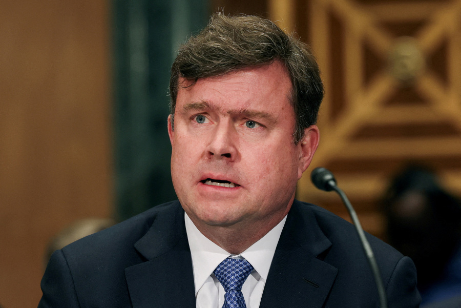 US sanctions official says time is right to cut Iran s Hezbollah funding