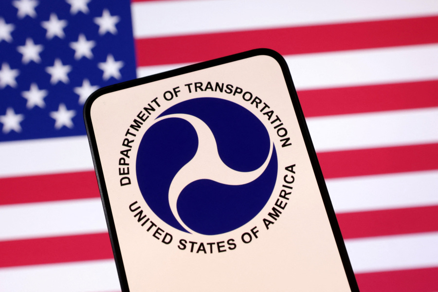 US threatens to withhold Chicago transit funding after attack on passenger