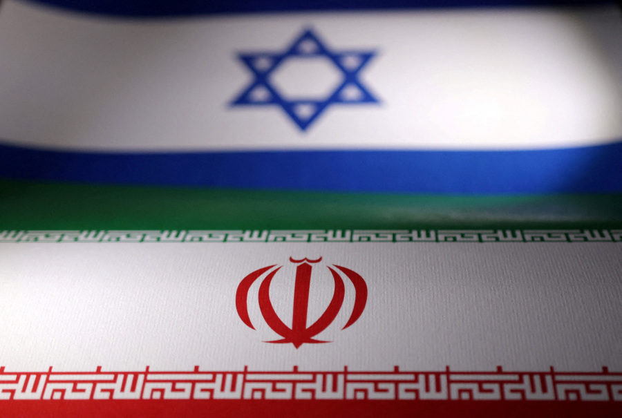 Israel seen as likely to attack Iran by midyear, Washington Post reports