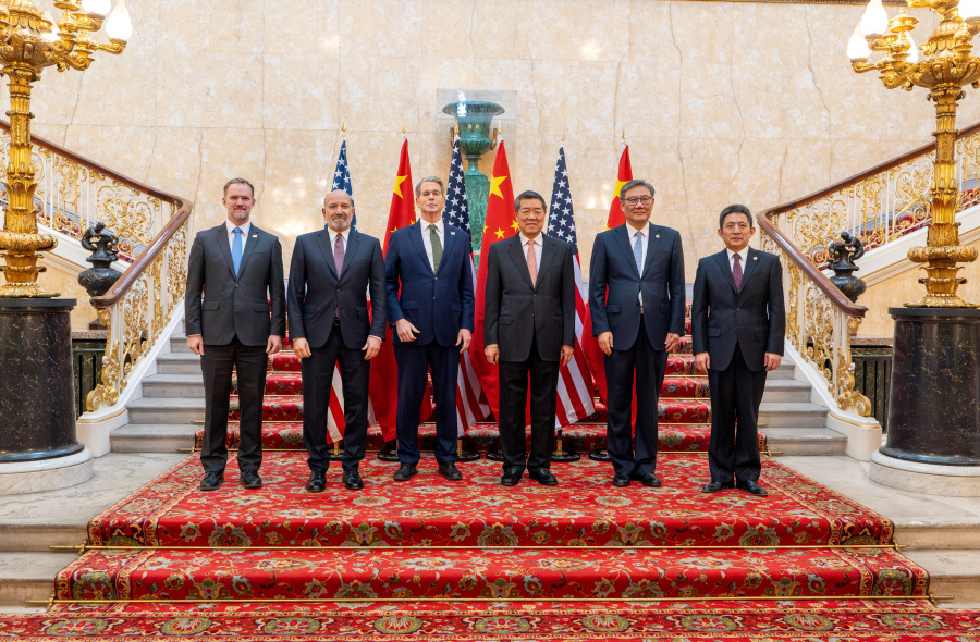 US-China trade talks on export controls to resume for a second day