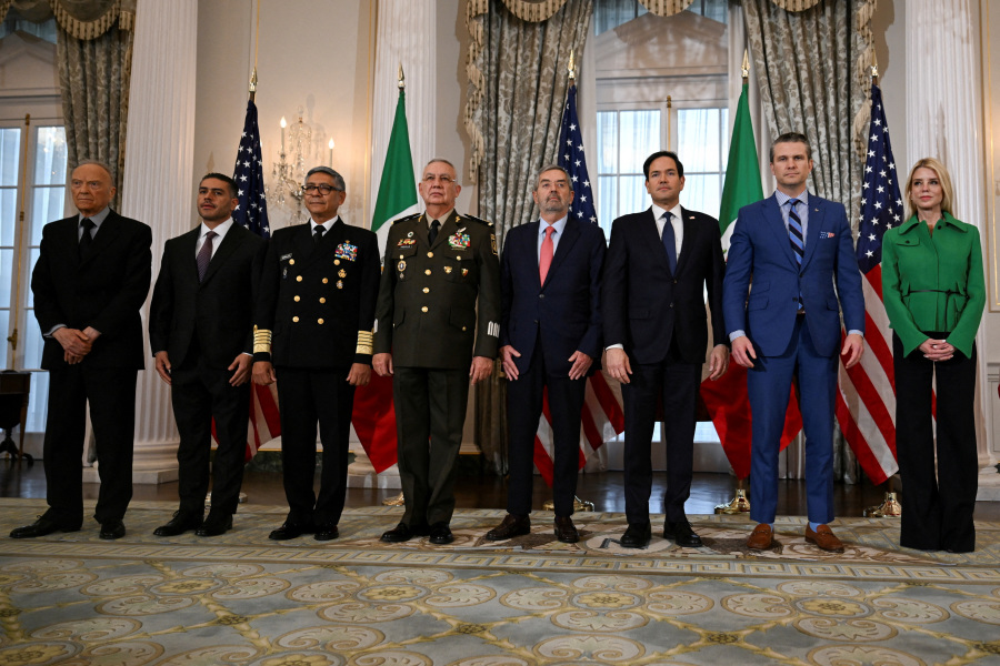 US pushes Mexico to prosecute politicians with ties to drug cartels  