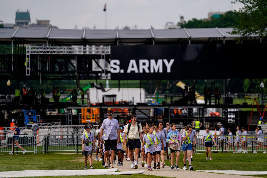 US law enforcement prepare for hundreds of thousands to attend Army parade in Washington