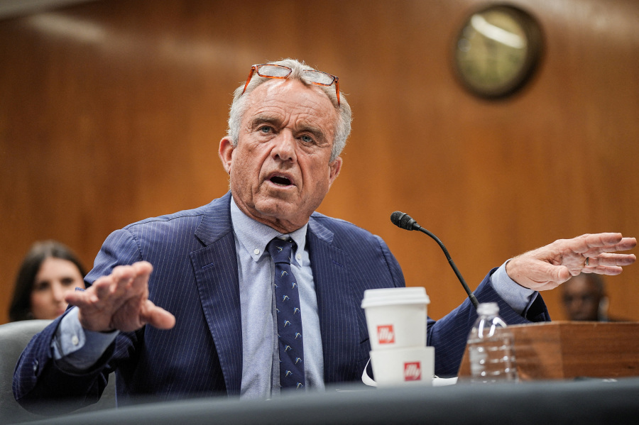 Kennedy dismisses entire US CDC vaccine panel, replacing all 17 members