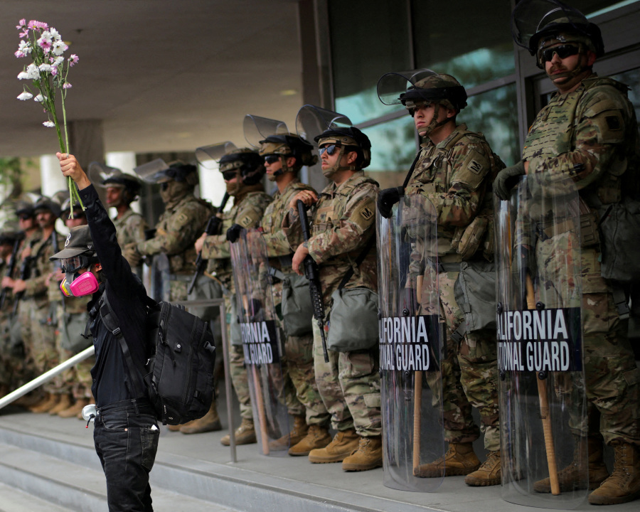 US military to remove 2,000 National Guard troops from Los Angeles