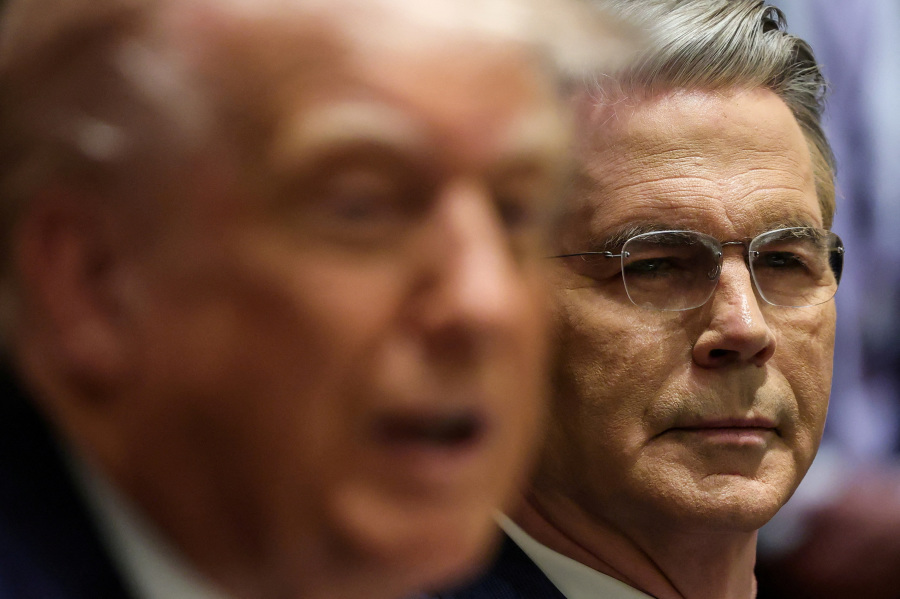 Trump: Bessent an option to replace Fed chair,  but I like the job he s doing 