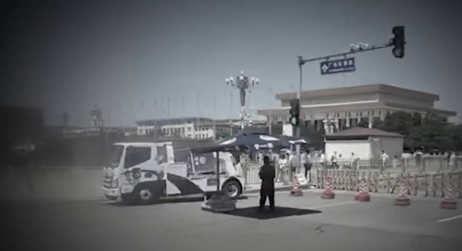 Who Is the Commander-in-Chief of Beijing’s Military Parade Behind the Scenes Lies a Web of Calculations
