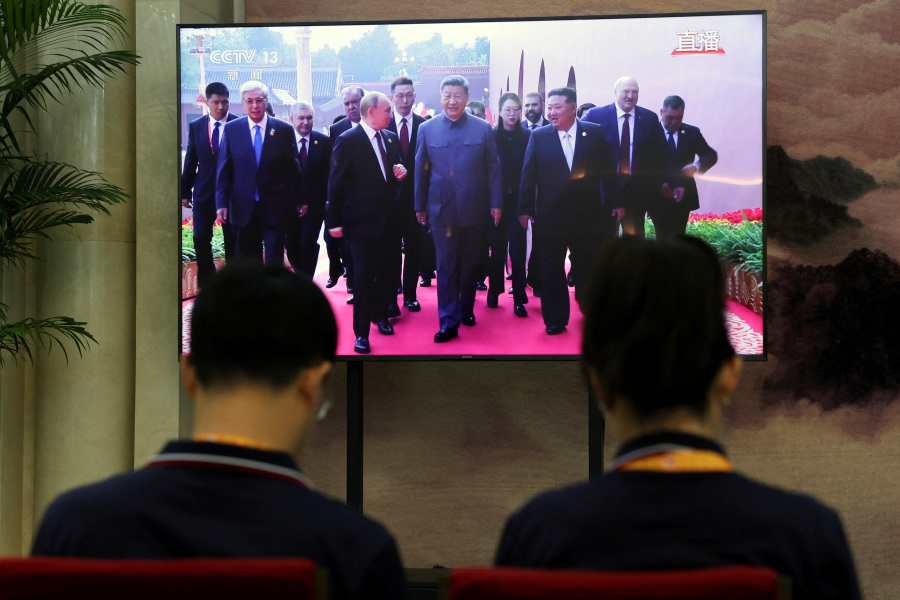Who were the foreign leaders at China s military parade
