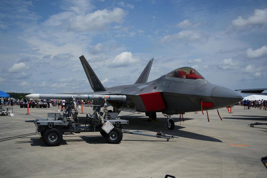 Trump calls for $1.5 trillion military budget despite audit failures