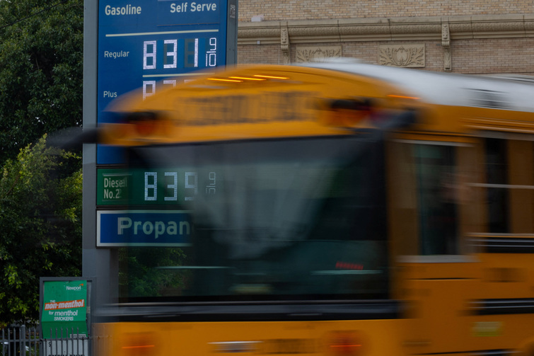 White House to Americans: Rise in energy prices over Iran is temporary