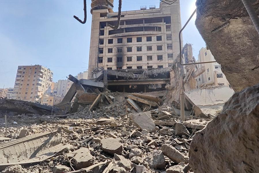 Israeli military deploys additional forces to southern Lebanon