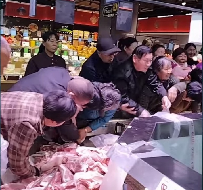 Mainland Pork Prices Continue to Decline, Leaving Farmers Facing a Tough Winter