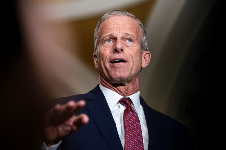 US Senate Republicans to move forward with budget plan for Trump immigration enforcement