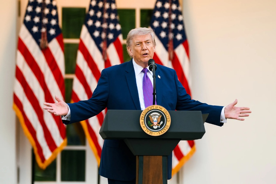 Trump reveals new details of bunker-like ballroom with drone base
