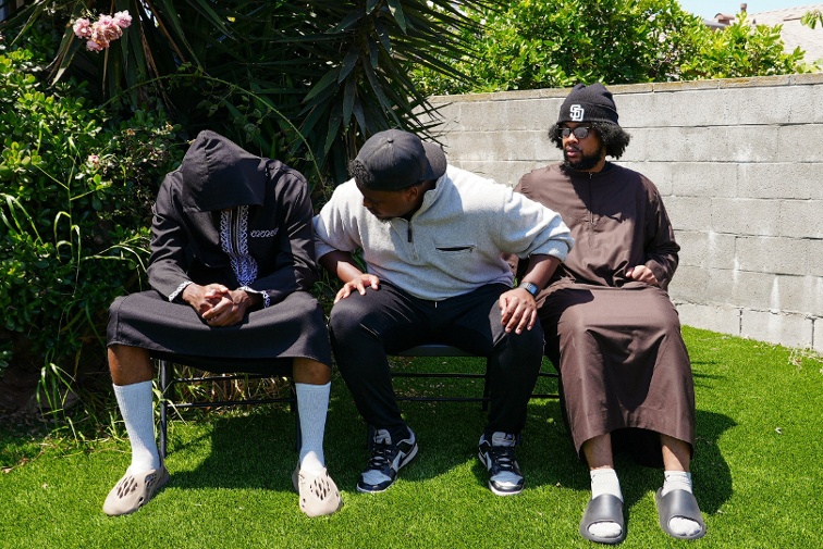 Over 2,000&nbsp;gather in San Diego to mourn three men killed in mosque attack
