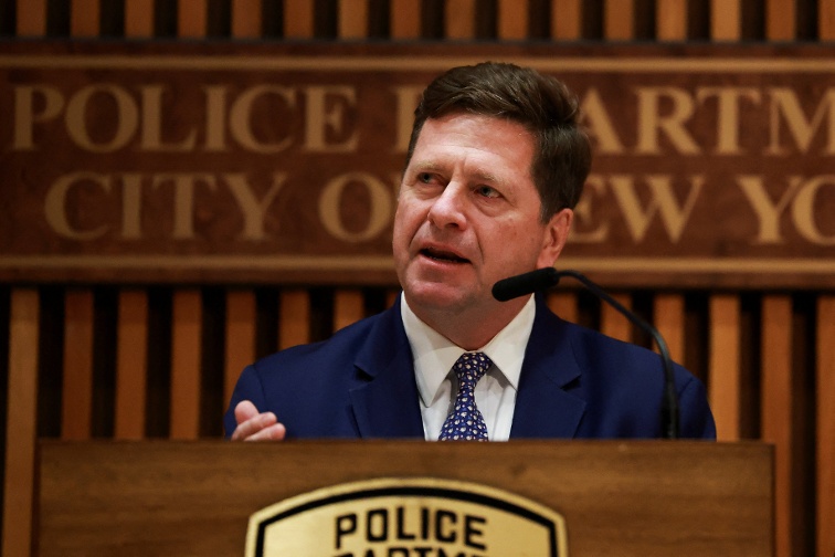 Trump nominates Jay Clayton to be next intelligence chief