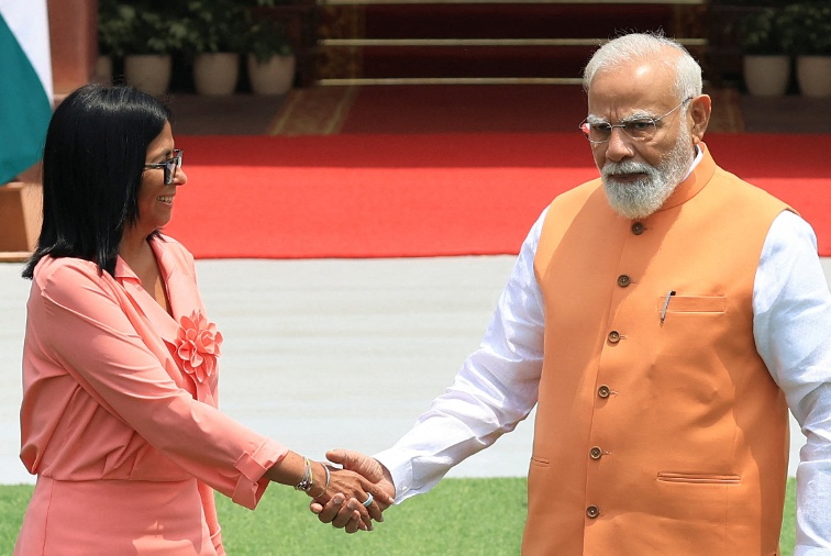 India sees  perfect complimentarity  with Venezuela in energy trade amid Gulf crisis