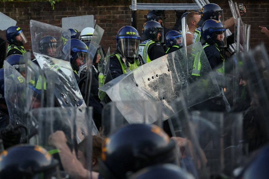 US criticises  two-tiered policing  over UK murder case