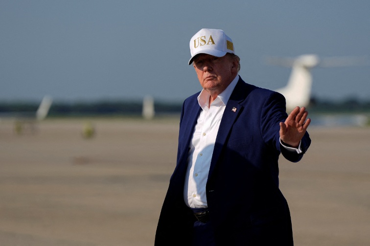 Trump took secret flight out of Turkey due to Iran threat, the Washington Post reports