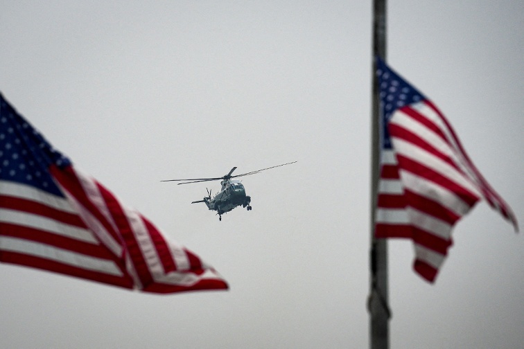 NTSB says Marine One helicopter crew failed to reach air traffic control before safety incident