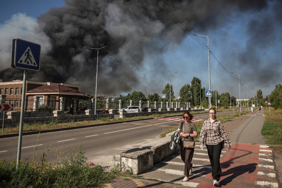 Russian strike on Kyiv-area warehouse causes detonation, killing 27