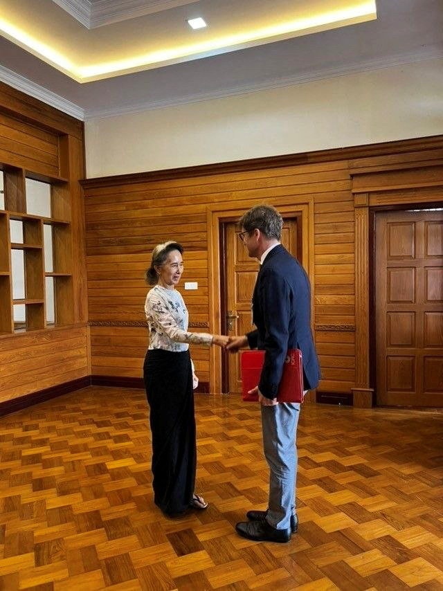 Myanmar says detained former leader Aung San Suu Kyi meets Red Cross official
