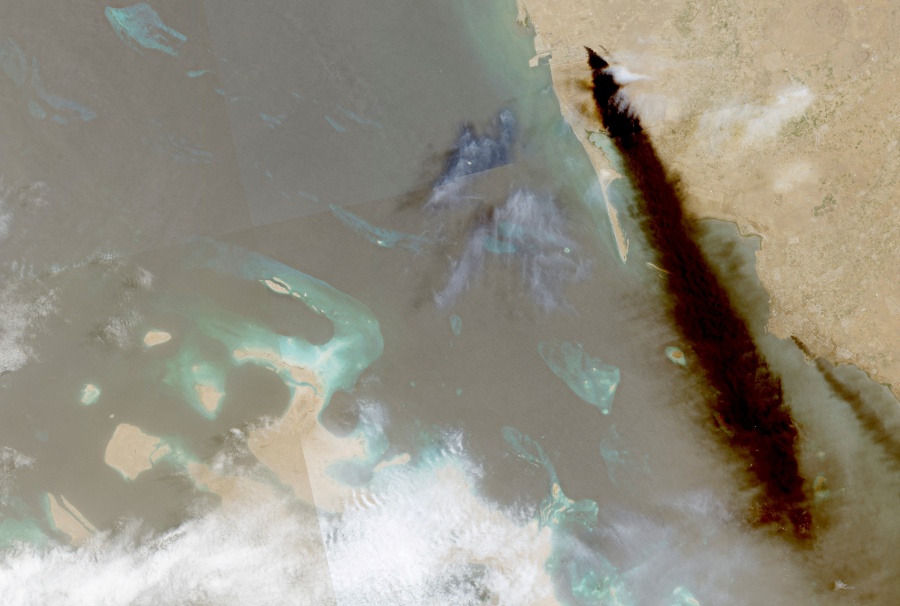 Yemen s Houthis say they attacked Saudi Aramco Jazan refinery, fire extinguished