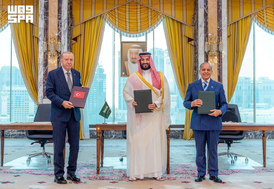 Allies unite behind Saudi Arabia as Houthis step up attacks