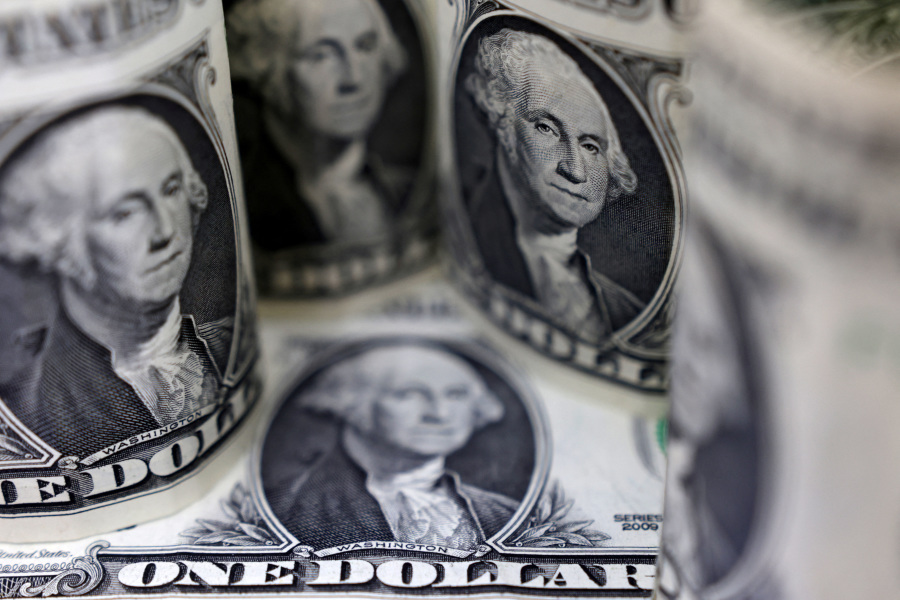 Dollar Extends Gains While Investors Parse China s Stimulus Plans