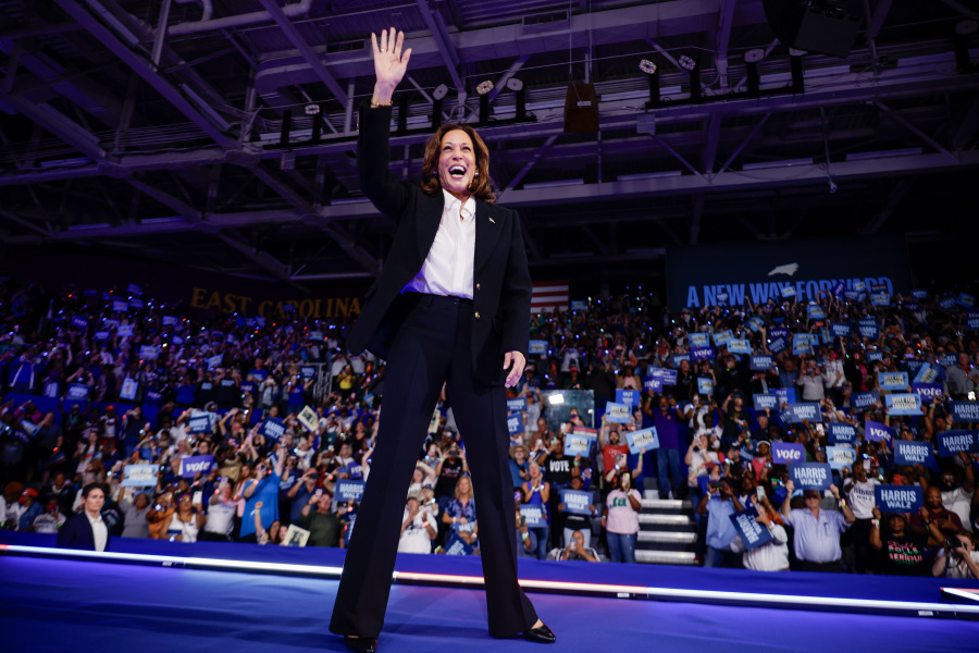 Unlike Obama, Harris Stays Away From Race, Gender in Campaign Rally