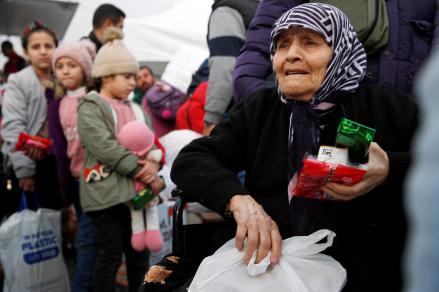 Syrians head home from Turkey to  a better life  after rebellion