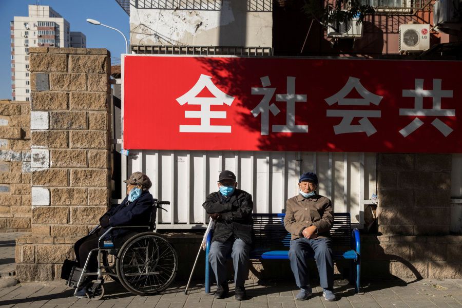 China Calls for Elderly Volunteers to Boost Economy, Development