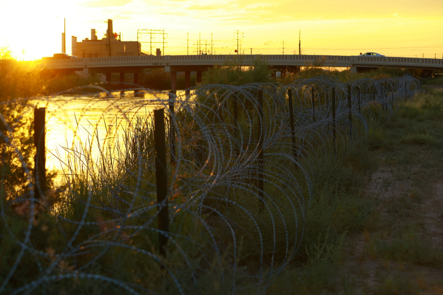 Biden Acts to Keep Asylum Ban at US-Mexico Border in Place Longer