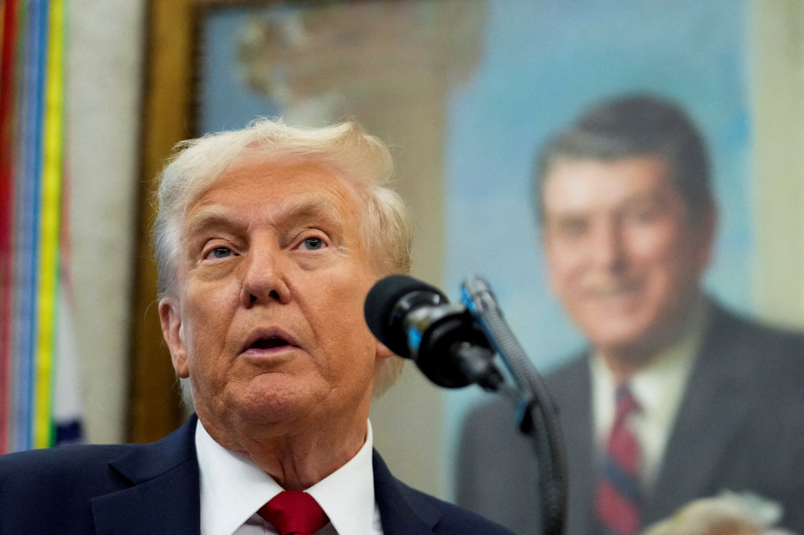 US judge says she will likely block Trump s mass layoffs during government shutdown