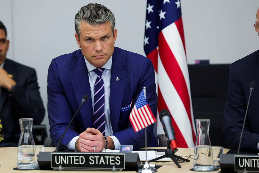Plane carrying Hegseth makes unscheduled landing due to windshield crack